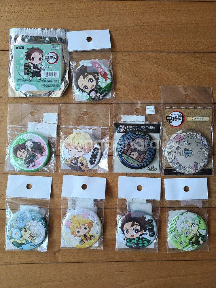 귀멸의칼날 캔뱃지 10개 일괄--0