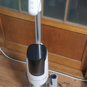 직거래) 그린윈 건습식 물걸레 청소기 F-900