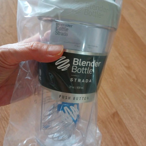 블랜더바틀 스트라다 트라이탄 828ml