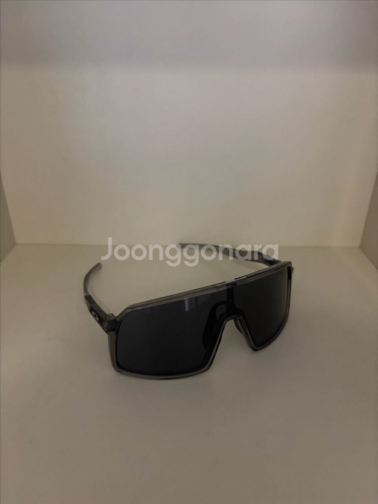 오클리 수트로 선글라스--3