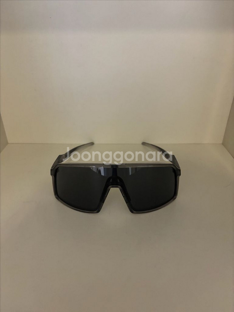 오클리 수트로 선글라스--1