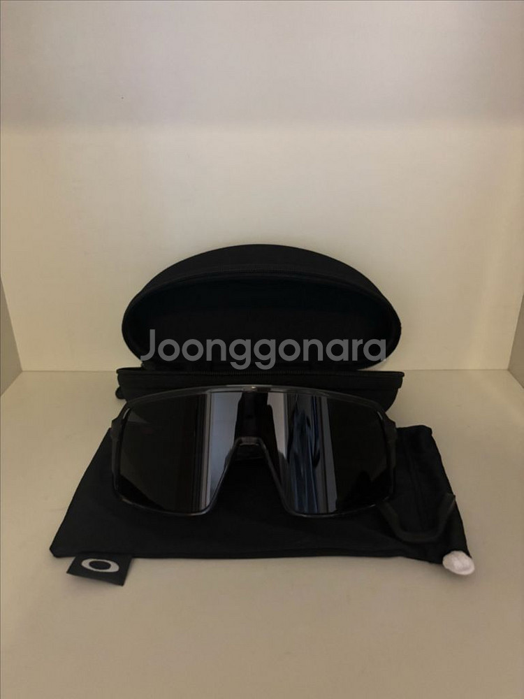 오클리 수트로 선글라스--0