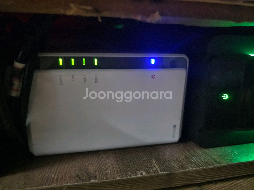 시놀로지 DS220j 2베이 NAS 16TB--1