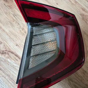 쏘나타 DN8 좌우 후미등 상태A급