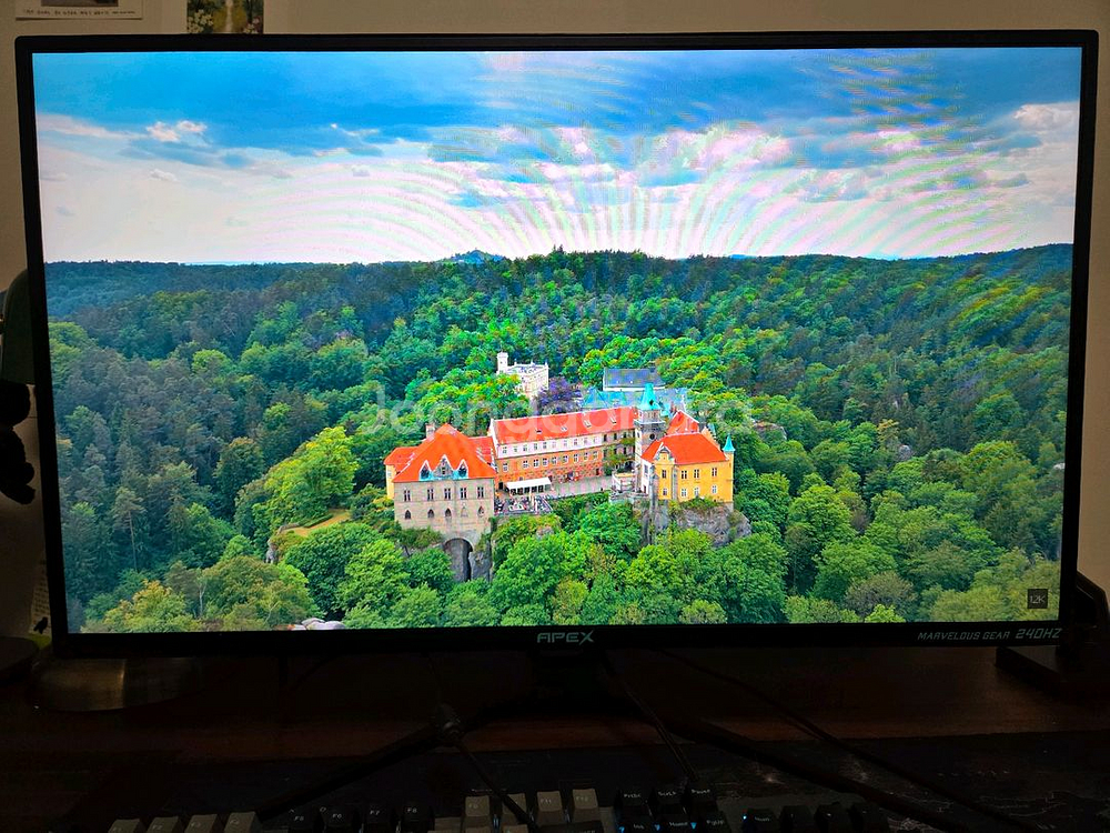 모니터 Apex 32real240 32인치 240hz--0