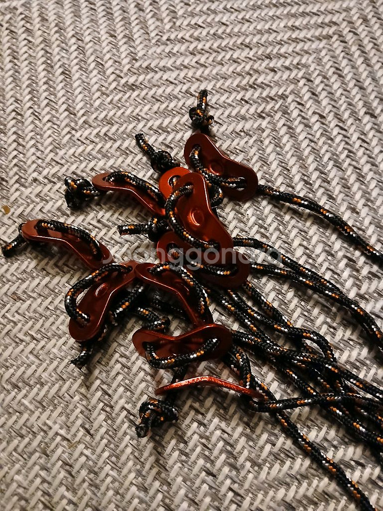 알루미늄 땅콩 스토퍼 캠핑 로프 3m 10개 캠핑용 망치 팝니다--0