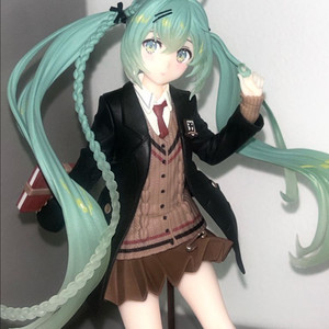 타이토 하츠네 미쿠 교복 피규어
