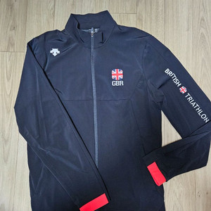 데상트 져지 팝니다