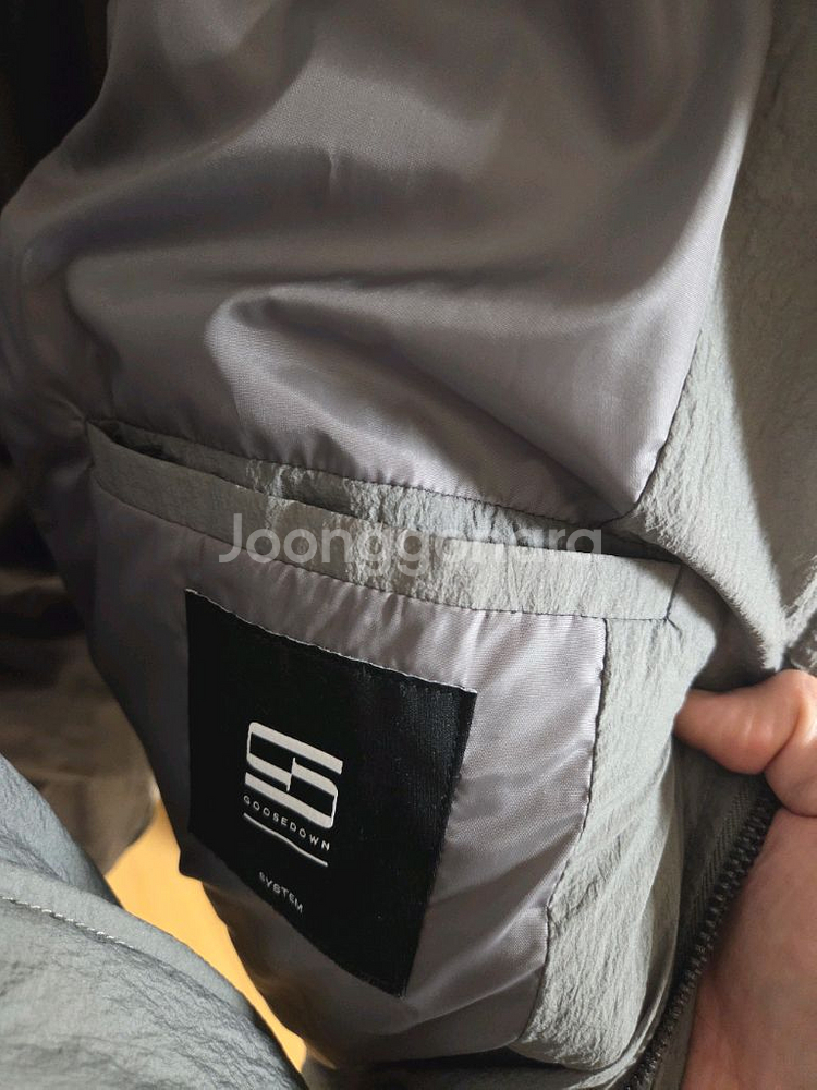 정품 시스템옴므 하이넥 구스다운 패딩점퍼 105사이즈 팝니다--2