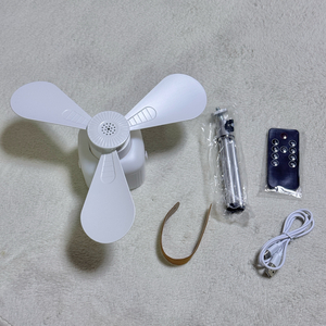 [미사용 새상품] 무선 캠핑 타프팬 충전식 led조명 겸용