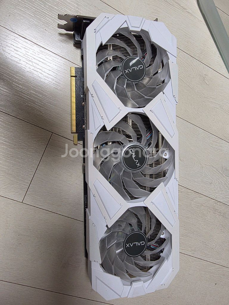 고장난 RTX 3080그래픽카드 부품용 팝니다--0