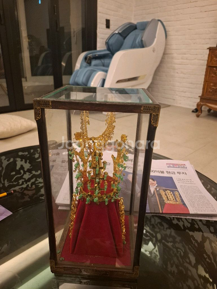 천마총 금관 모형 3분의 1--0