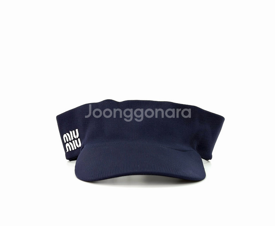 [S] 미우미우 여성 자수 로고 드릴 25ss 선바이저 썬캡 모자 네이비--1
