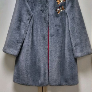 르모티프 퍼 자켓