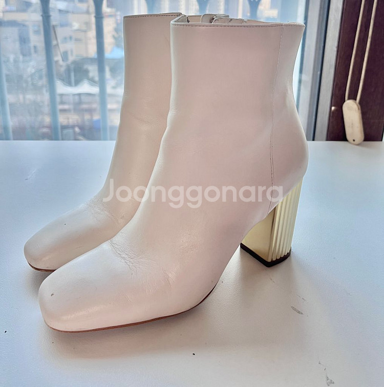 마이클코어스 앵클부츠 판매합니다!--0