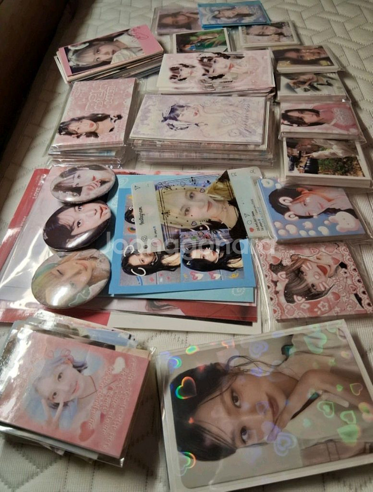 아이브 비공굿 공굿 포카 스티커 캔뱃지 도무송 프리쿠라 일괄--0