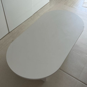 메종드꼼마 거실테이블 상태좋음