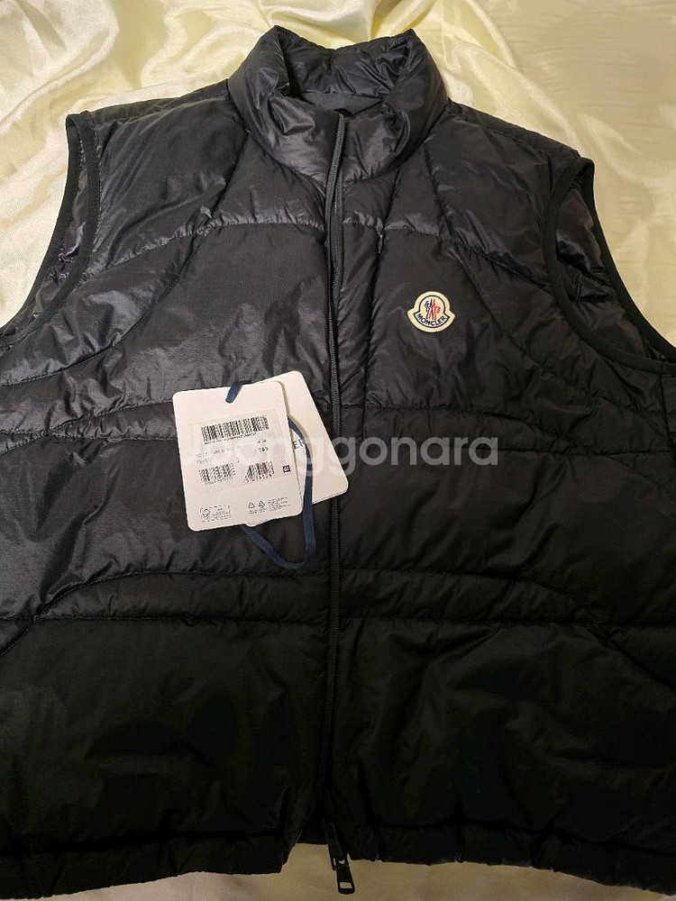몽클레어 쿠르사 cursa 조끼 패딩--1