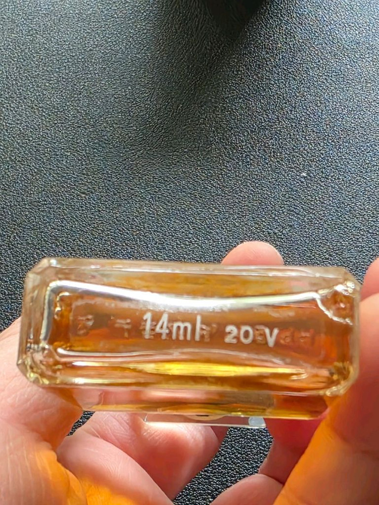 택포)14ml미개봉 빈티지 샤넬 N.19 퍼퓸원액 향수 14ml 이미지