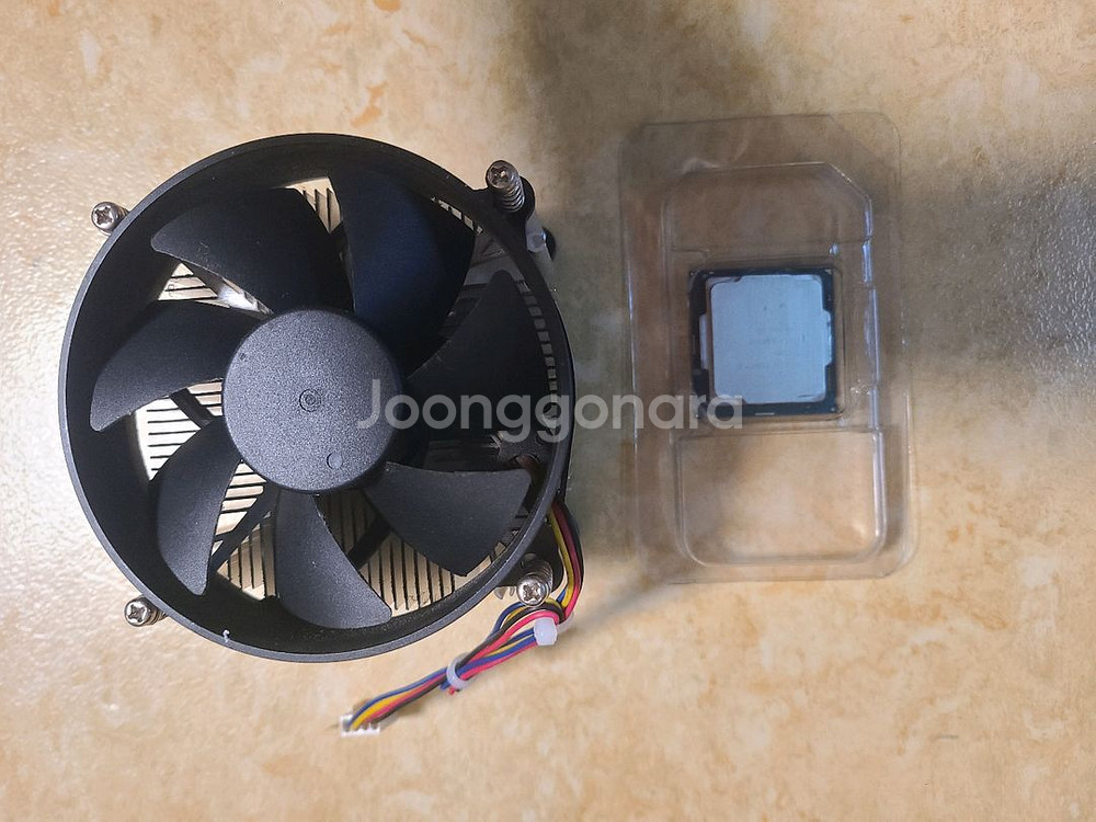 인텔 i7-8700 CPU + 쿨러 팝니다--0