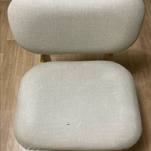 원목 다리 높이 조절 의자