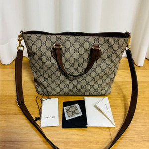 구찌 GG 캔버스 토트백