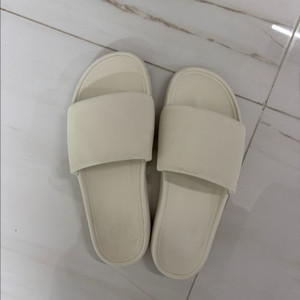 룰루레몬 레스트필 슬리퍼