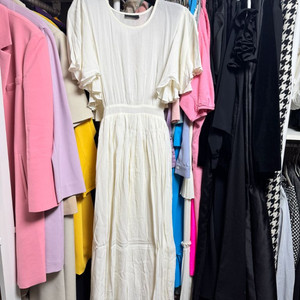 화이트 롱 원피스 드레스 보관만한 새거 돌잔치 예복