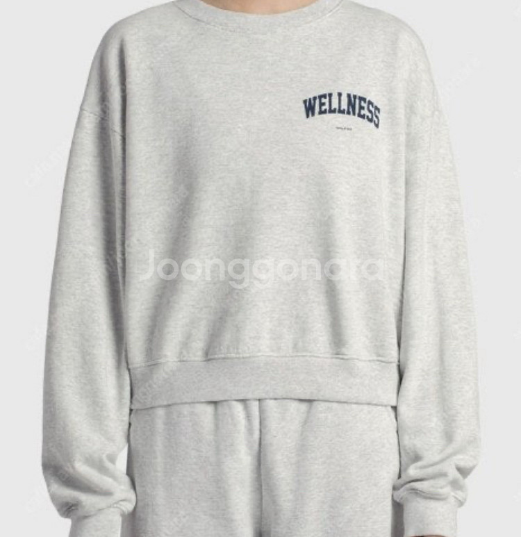 스포티앤리치 웰니스 크롭 맨투맨 M size (타낫 유서빈님 착용)--1