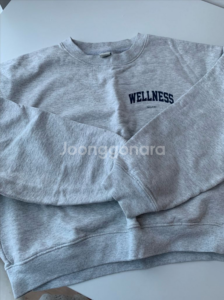 스포티앤리치 웰니스 크롭 맨투맨 M size (타낫 유서빈님 착용)--2