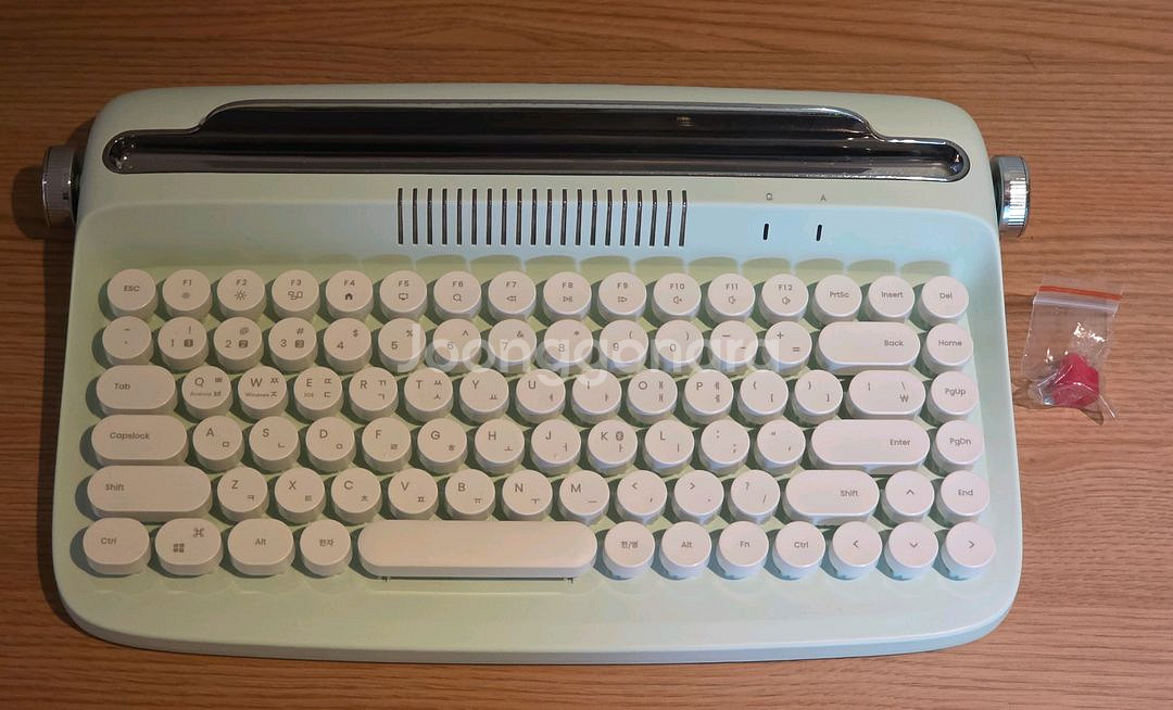 엑토 레트로 미니 블루투스 키보드 B303 민트색--0
