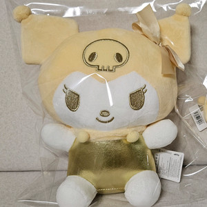 산리오 골드쿠로미인형 25cm