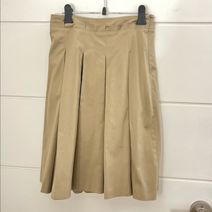 베이지 플리츠 스커트