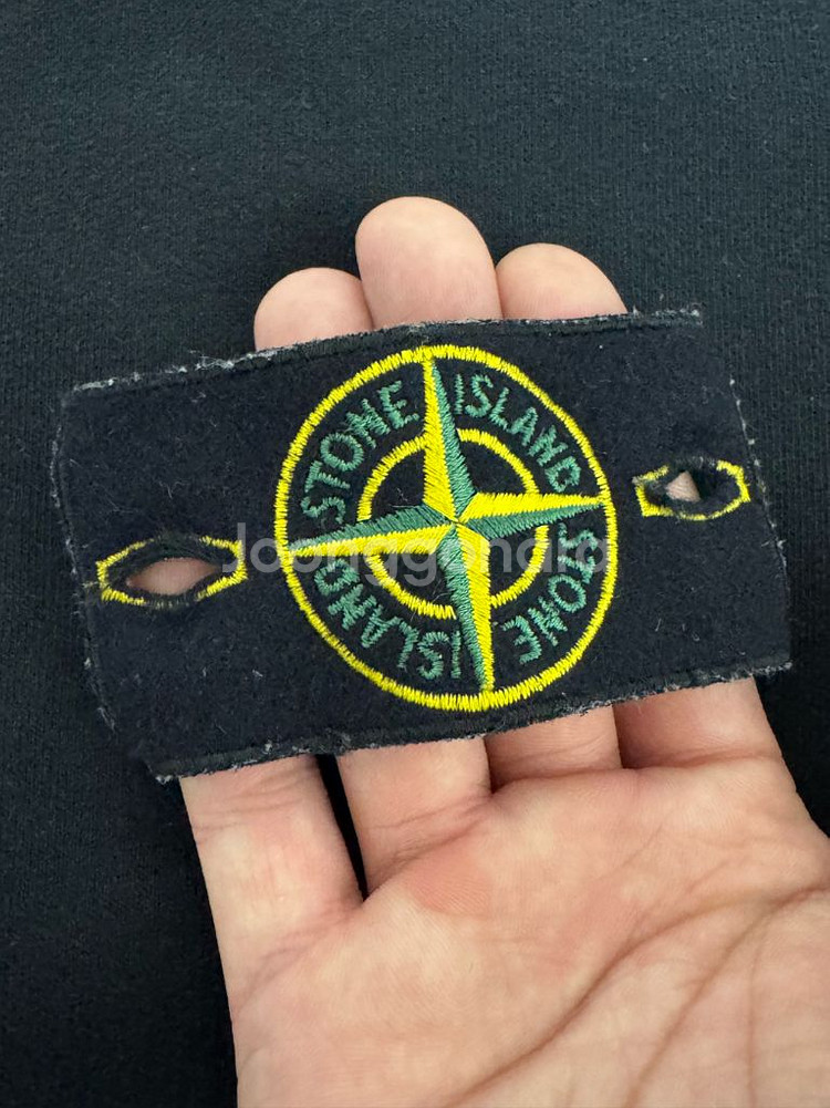 [L]21FW 스톤아일랜드 크루넥 블랙 맨투맨--2