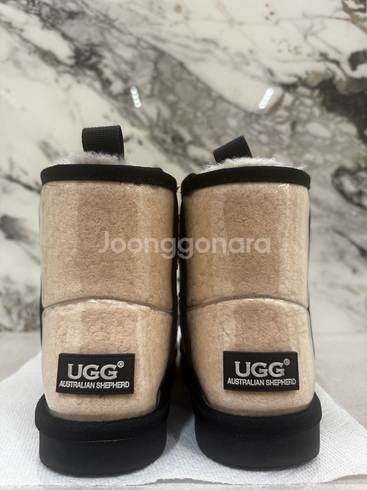 UGG 키즈 부츠--2