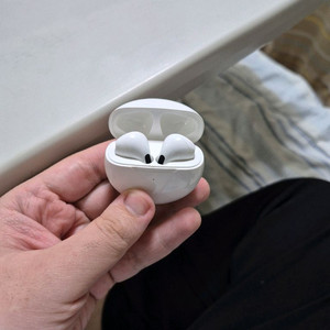 무선이어폰프로 2세대비슷한거