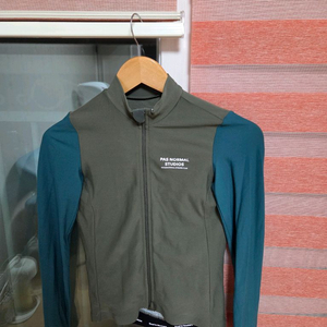 파스노말 스튜디오 여성기모져지 S 이미지