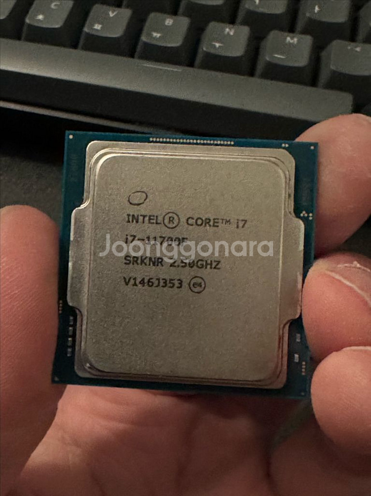 인텔 코어 i7-11700F CPU--0