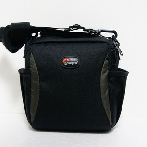 [Lowepro] 포맷140 카메라 가방팝니다.