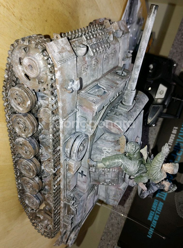 각종교신가능1:16헝롱RC카탱크2WW독일3호전차도색작(겨울전쟁)헤이리영웅--9