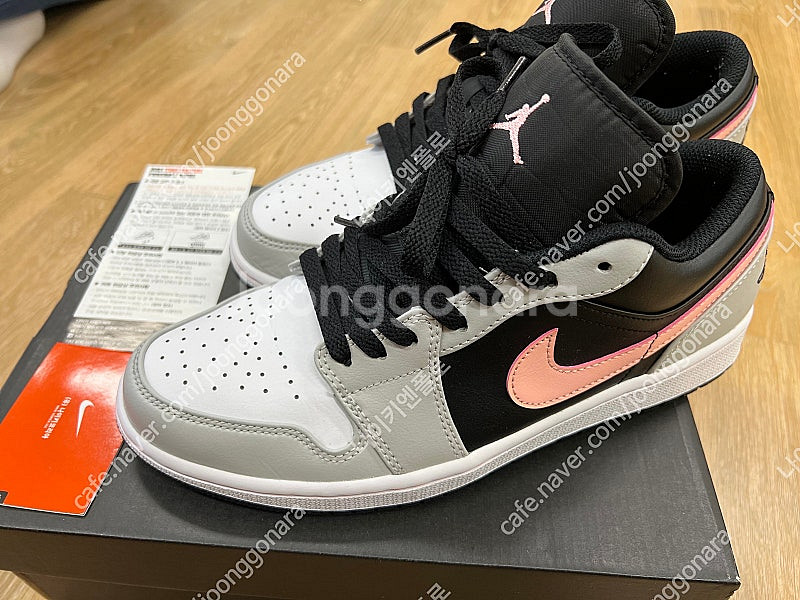 나이키 조던1 로우 그레이 포그 블랙 블리치드 코랄 나코텝 270사이즈 풀박스--1