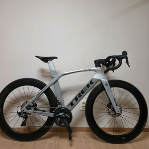 19년 트렉마돈 slr6 6세대 54사이즈 풀카본