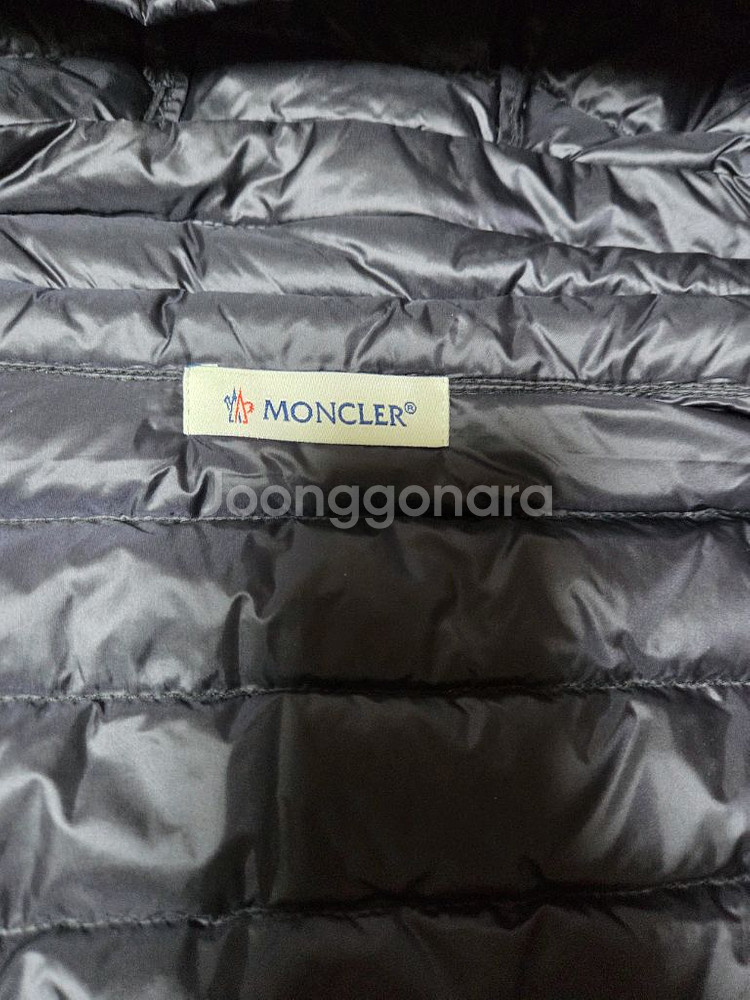 몽클레어 경량 패딩점퍼--4