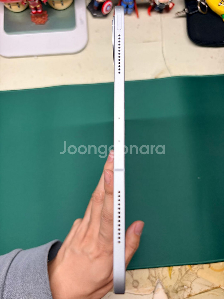 아이패드 프로 2세대 11인치 셀룰러 풀세트 팝니다. (개별판매 가능)--2