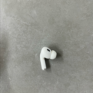 에어팟 프로2세대 8핀 라이트닝 왼쪽유닛 상태좋음