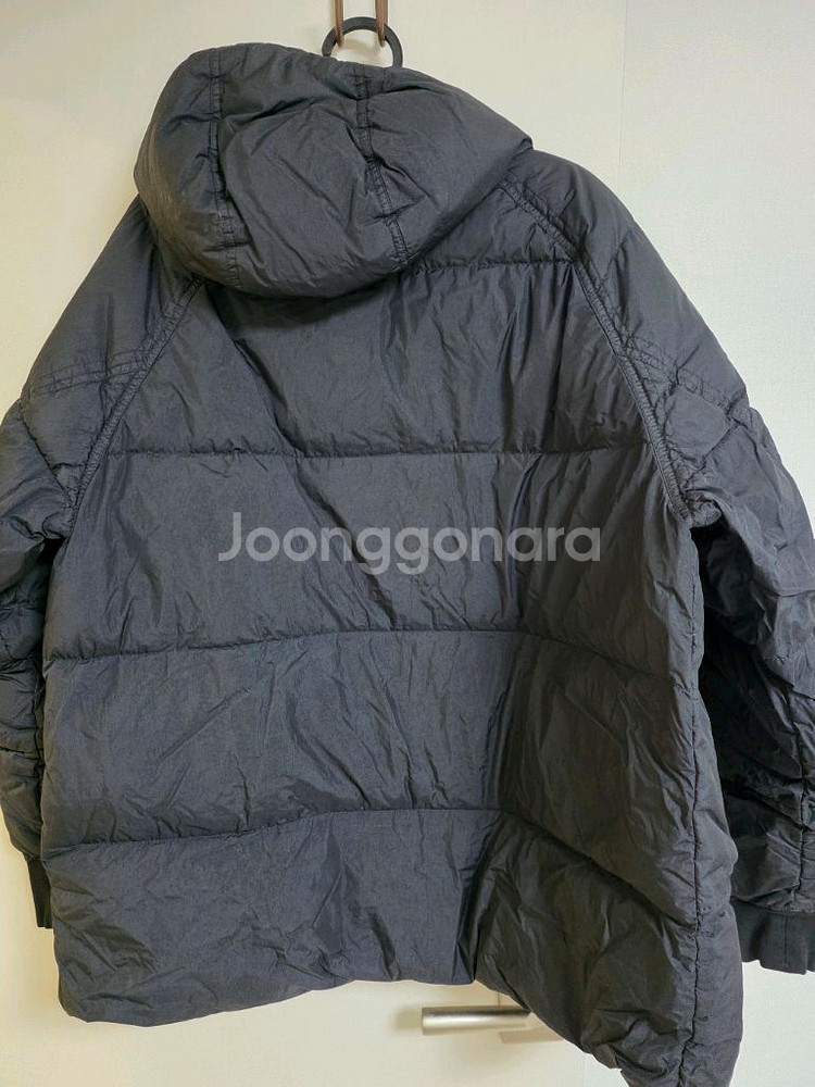 스톤아일랜드 크링클랩스 패딩--4