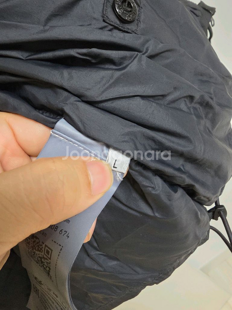 스톤아일랜드 크링클랩스 패딩--3