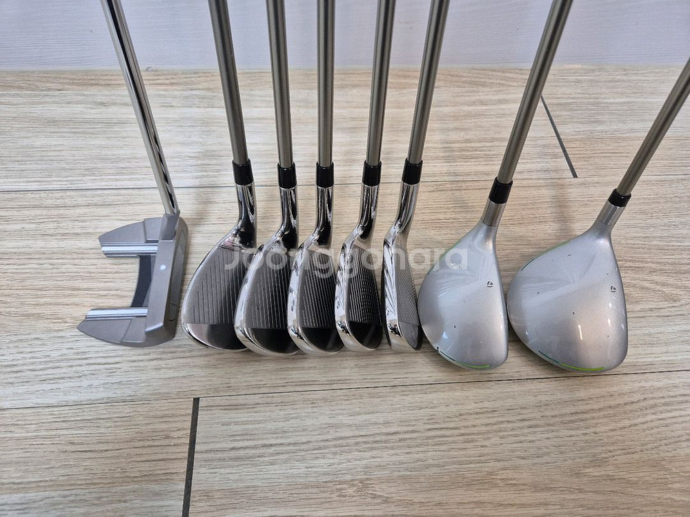 여성용 테일러메이드 골프채 풀세트 새상품급!!!!!--1