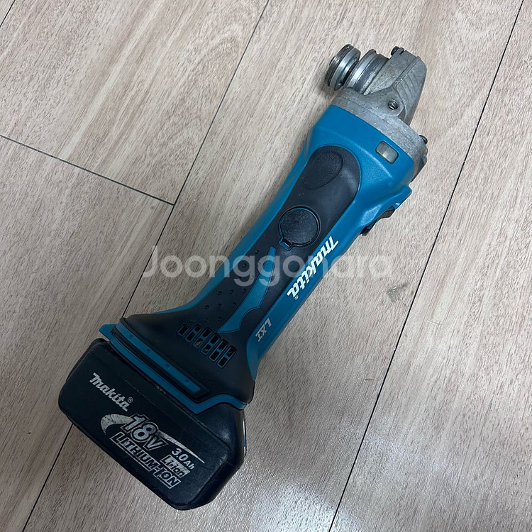 마끼다 18V 무선 앵글 그라인더 DGA402--0