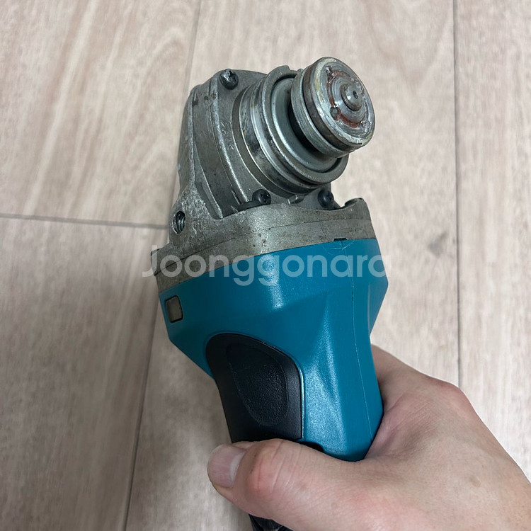 마끼다 18V 무선 앵글 그라인더 DGA402--3